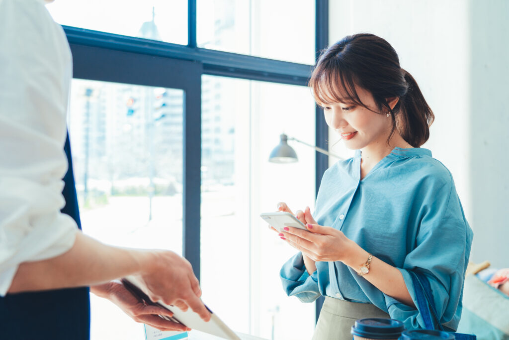 修理作業中にデータが消えてしまう可能性について確認する